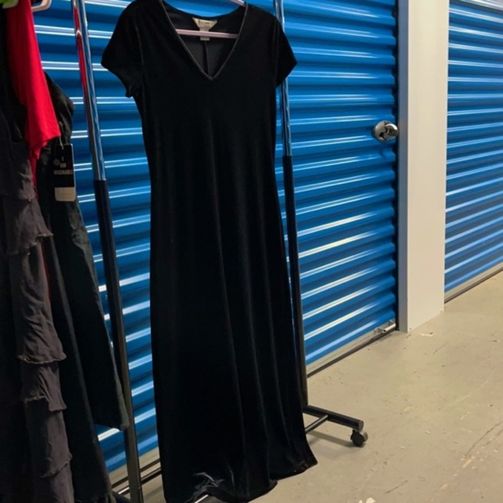 80’s VINTAGE EXPRESS Black Velvet, V neck, Short sleeve Maxi Dress